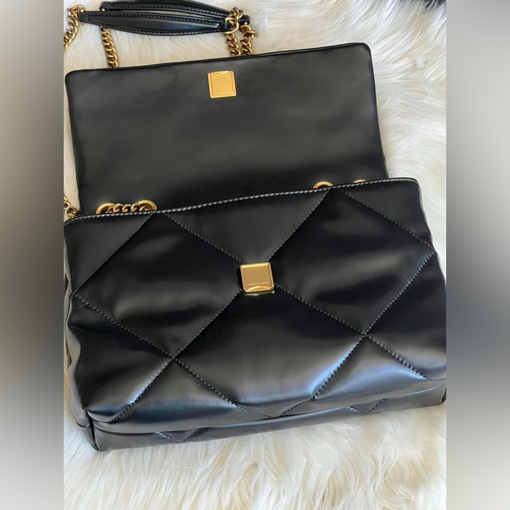 💰SOLD - 154704 - Tory Burch Kira Diamond Quilt Convertible Shoulder Bag - Picture 10 of 15